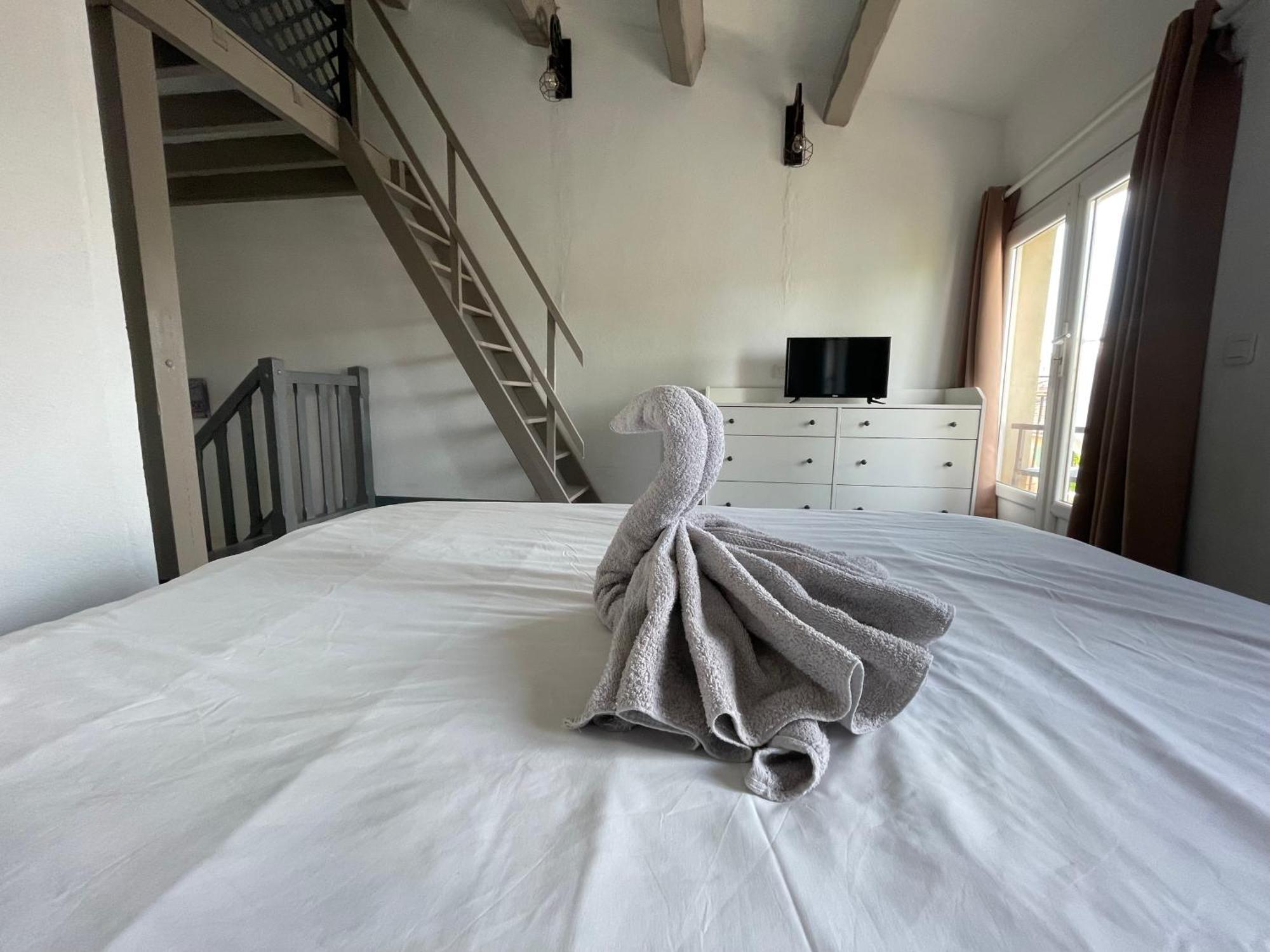 Maison De Village Avec Balcon Rooftop Maillane Dış mekan fotoğraf